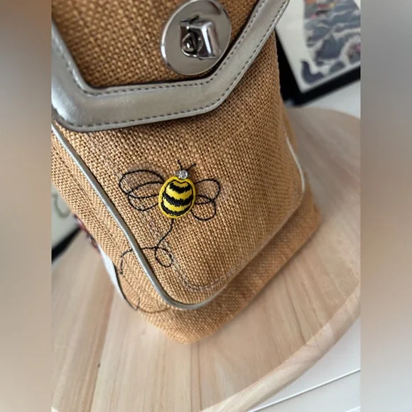 COACH *vintage*Limited Edition Tote Bag & NWT Wallet, bee/flower embroidered - Picture 15 of 17